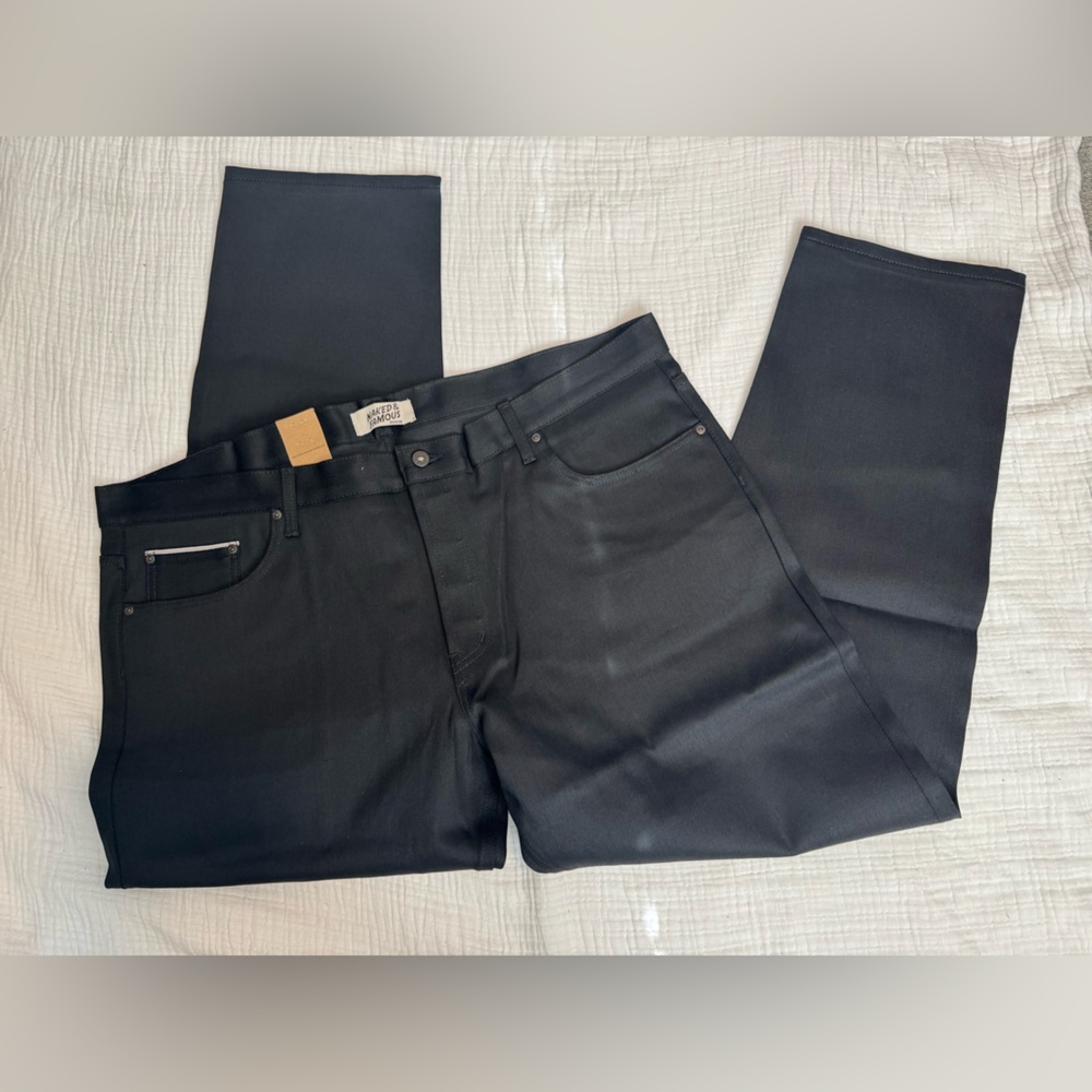 NAKED & FAMOUS DENIM
Jeans
Easy Guy - Black Cobra Stretch Selvedge - Picture 5 of 9